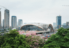 形成“垂曲城市”的立体场景；为孩子供给了优